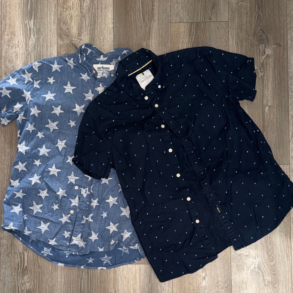 Urban Pipeline and Larsson & Co Men's Blue and Navy Star Print Shirts